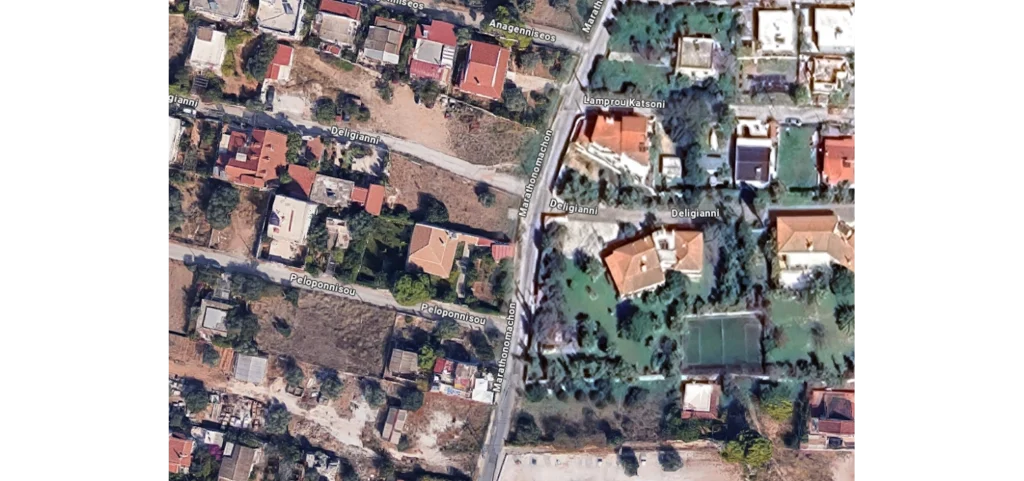 Χέρωμα Βάρης: Ξεκίνησαν οι εργασίες αποκατάστασης στο γεφυράκι των οδών Μαραθονομάχων και Δεληγιάννη