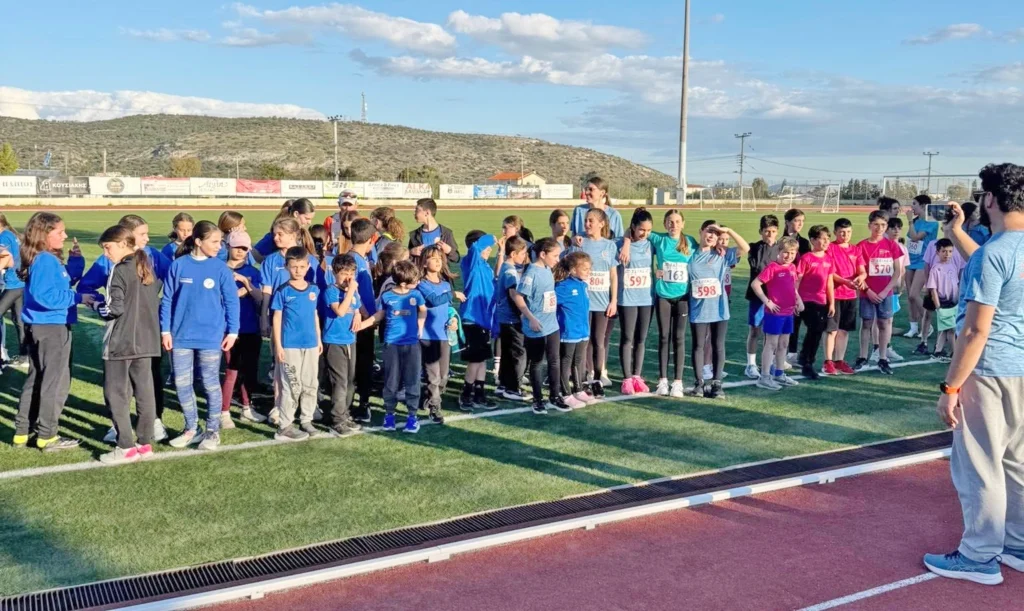 Το στάδιο της Βάρης «βούλιαξε» από χαμόγελα και αγωνιστικό πάθος!