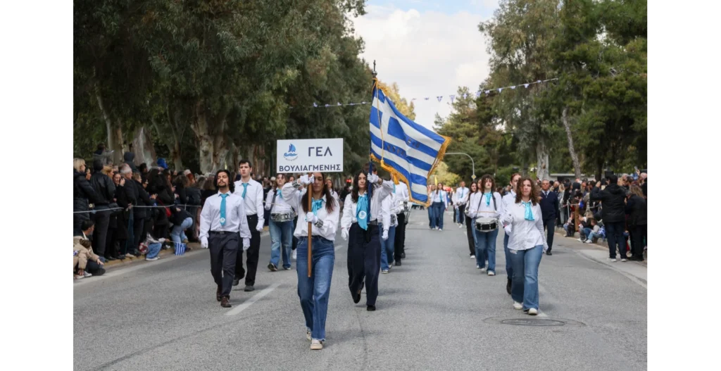 Πλήθος Κόσμου για την 25η Μαρτίου στον Δήμο Βάρης-Βούλας-Βουλιαγμένης